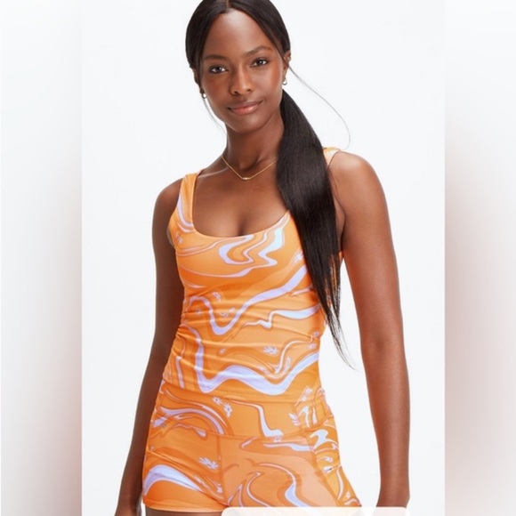 Fabletics Other - NWT Fabletics oasis twist built in bra tank orange pop marble daisy with shorts